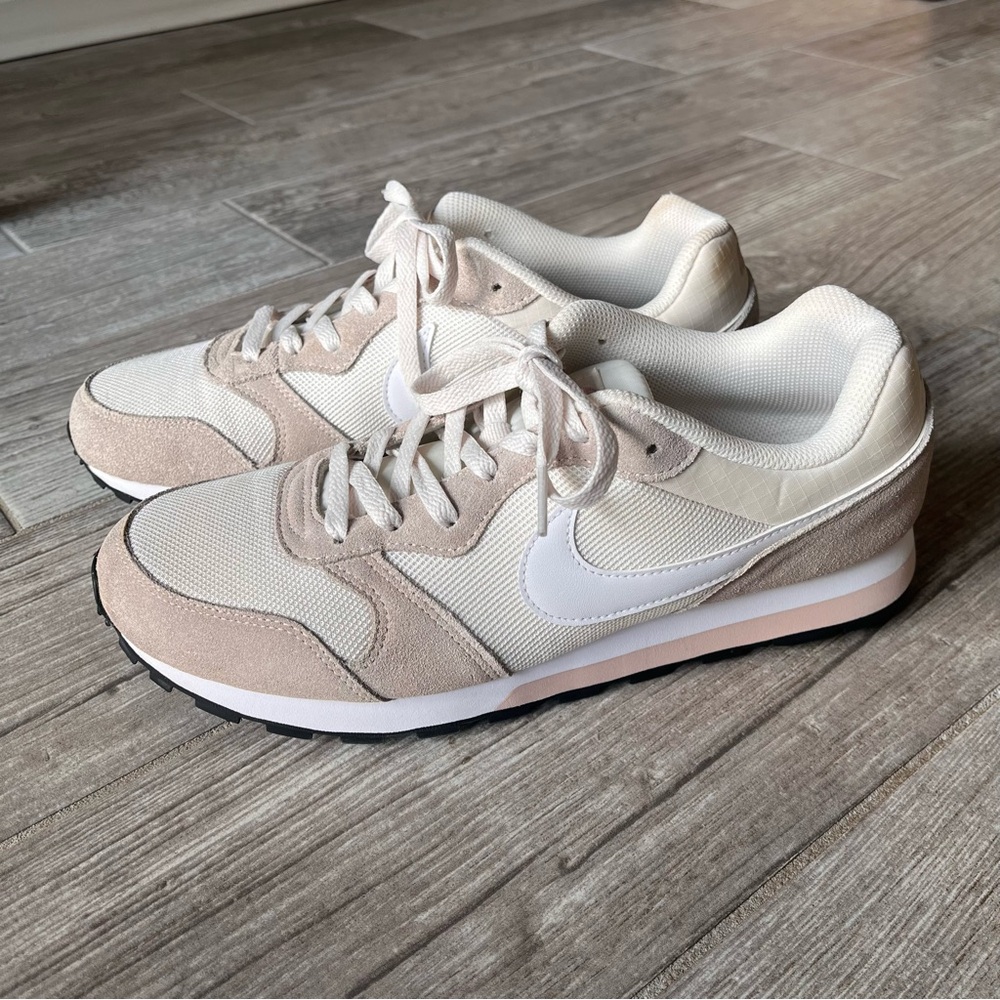 Nike MD Runner 2